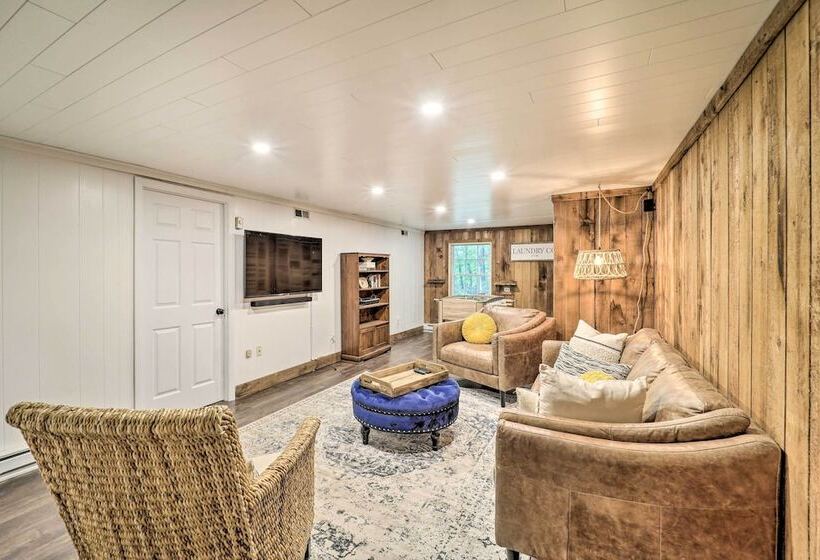 Riverfront Sugar Grove Home: Hot Tub & Views!