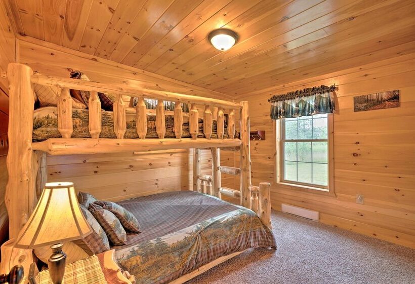 Rustic Benezette Cabin: Porch, Hot Tub & Fire Pit