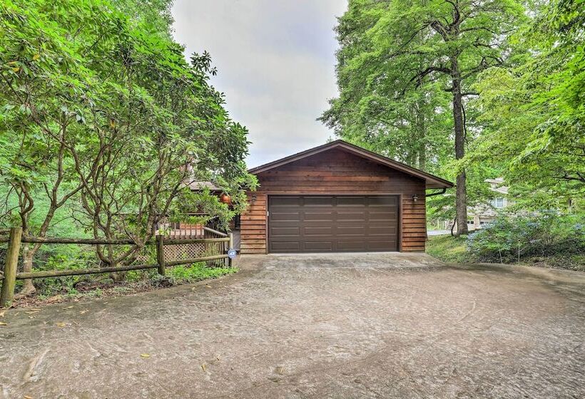 Scenic Smokies Cabin W/ Hot Tub In Golf Community!