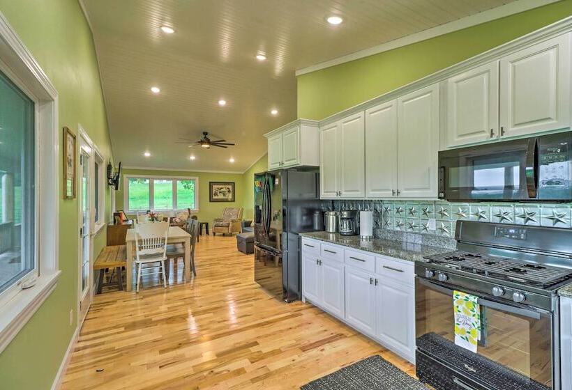 Secluded Timbo Retreat   Hike, Swim & Kayak!