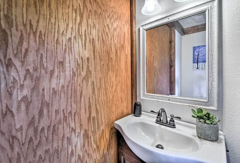 Spacious Glen Rose Home On Paluxy Riverfront