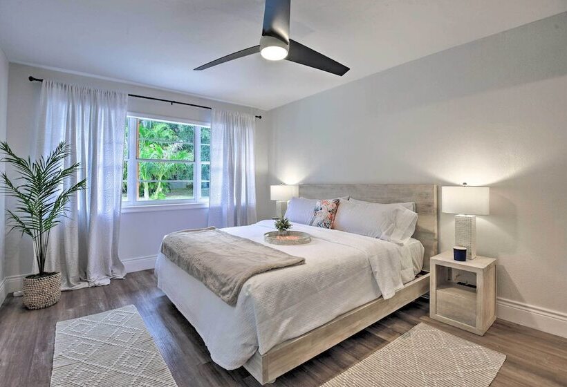 The Melrose Sarasota  W/ Large Private Lanai