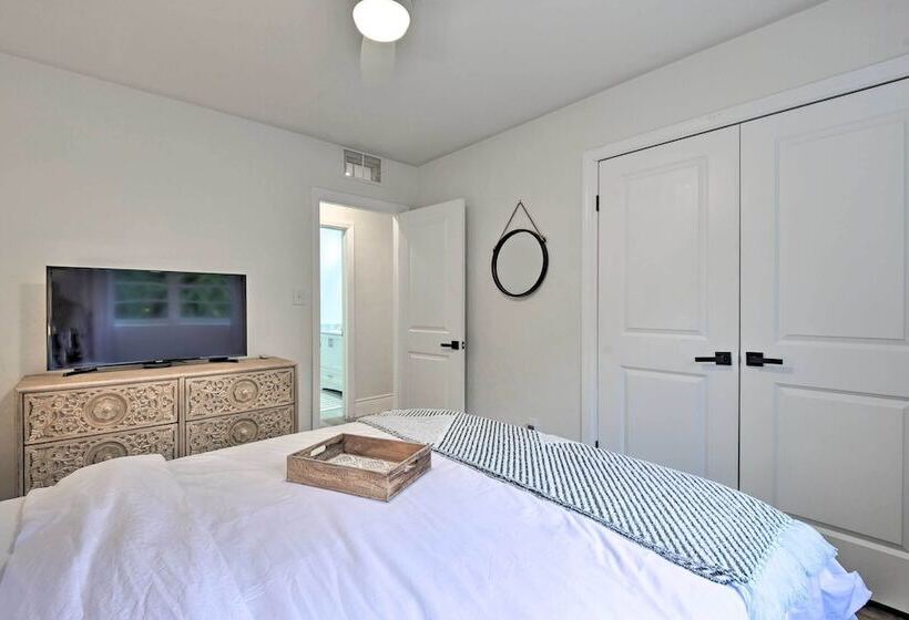 The Melrose Sarasota  W/ Large Private Lanai