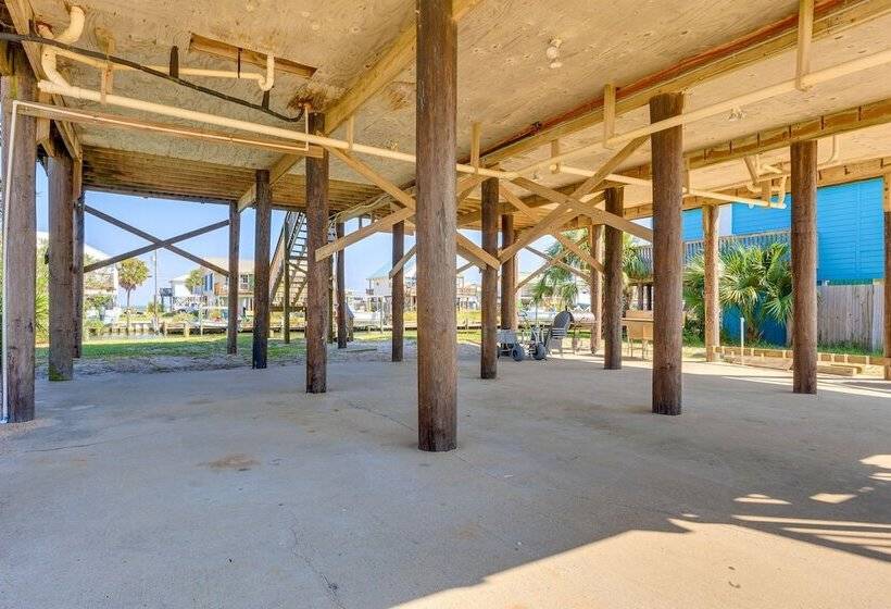 Waterfront Dauphin Island Home W/ Deck & Boat Dock