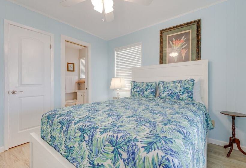 Waterfront Dauphin Island Home W/ Deck & Boat Dock