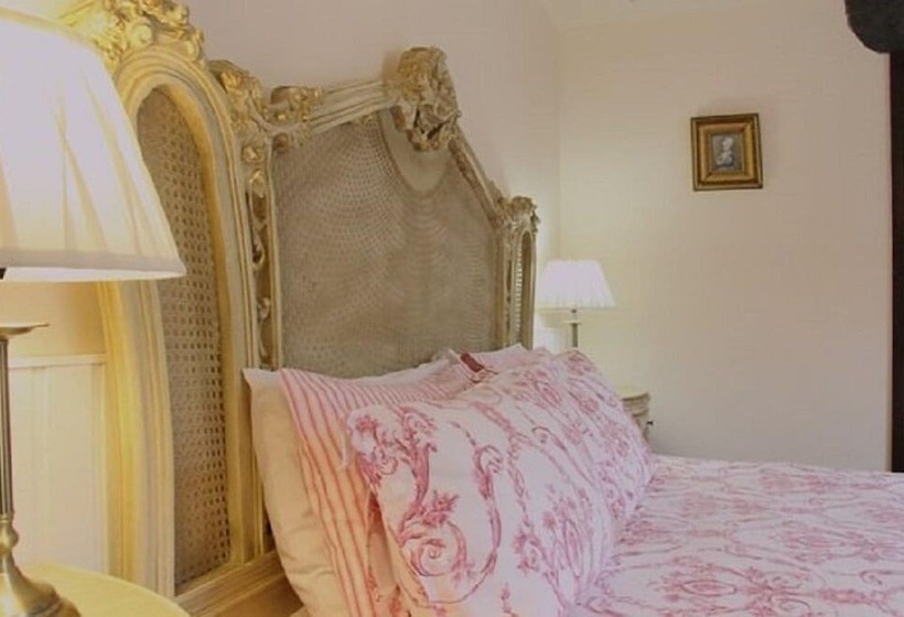 פונדק Dolbrodmaeth Riverside B&b