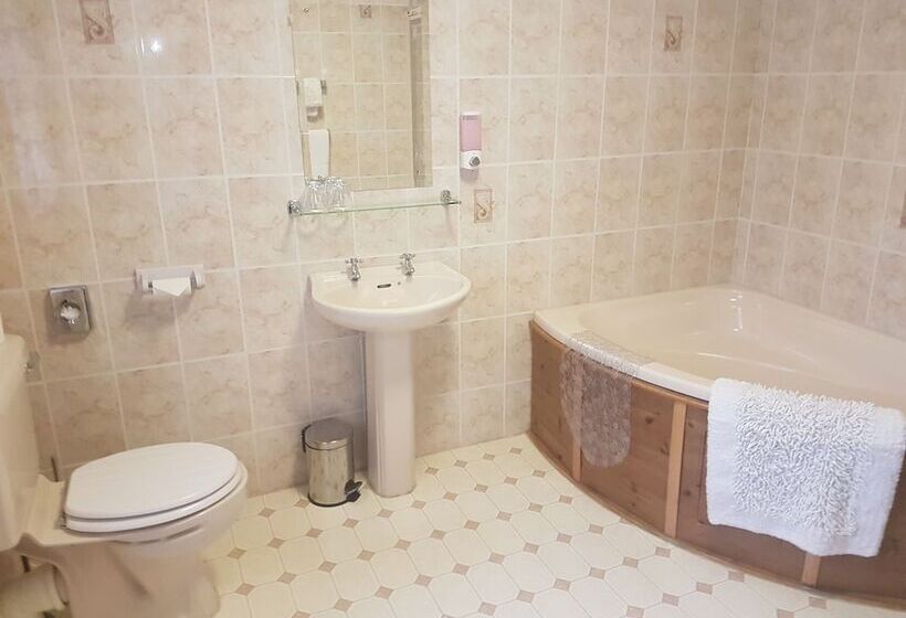 פונדק Dolbrodmaeth Riverside B&b