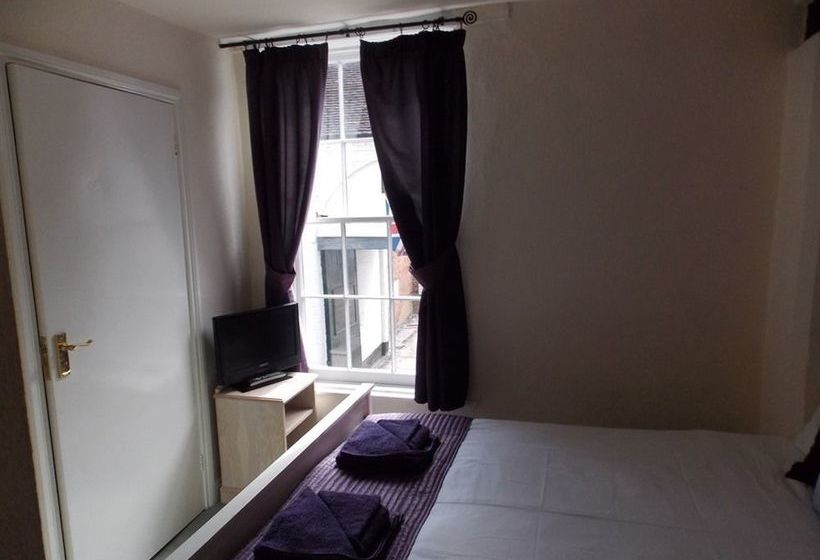 פונדק The Friars