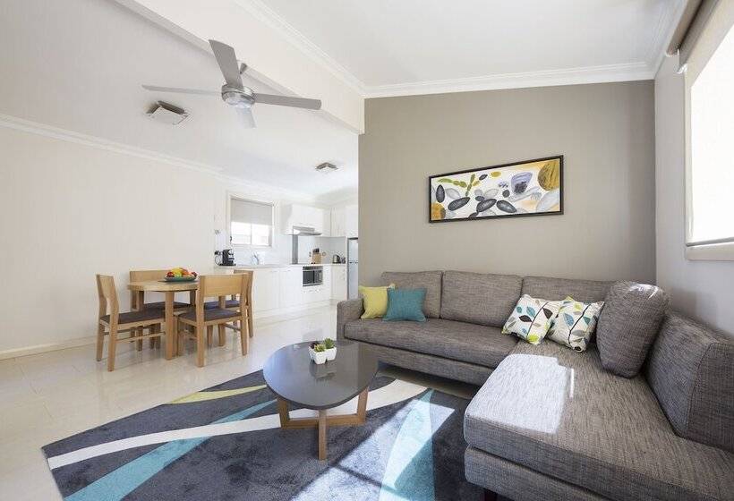 هتل Alivio Tourist Park Canberra