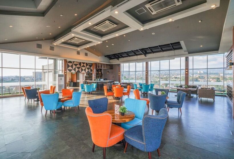 هتل Aston Pasteur