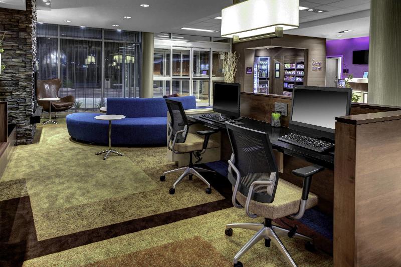 هتل Fairfield Inn & Suites By Marriott Lansing At Eastwood