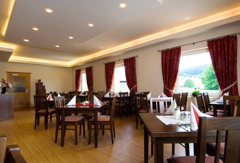 ホテル Gasthof Reiner