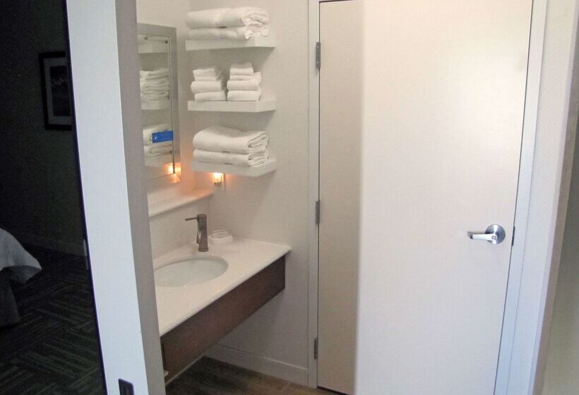 فندق Hampton Inn Mcpherson