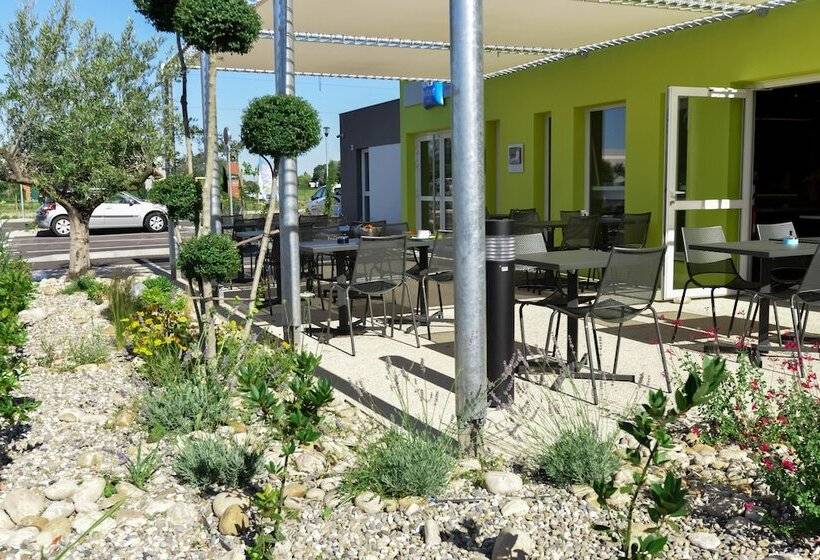 Отель Ibis Budget Porte De Camargue