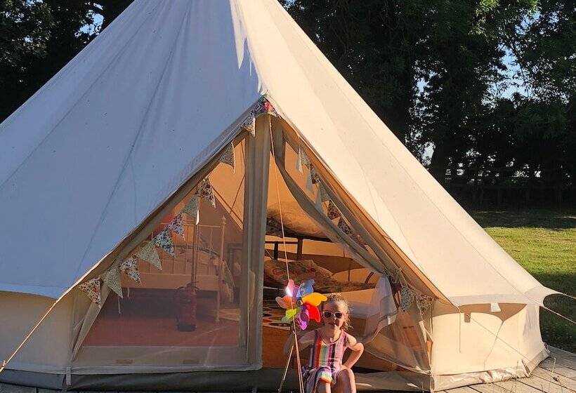 Отель Keepers Meadow Campground