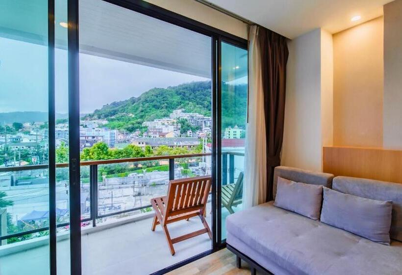 هتل The Lunar Patong