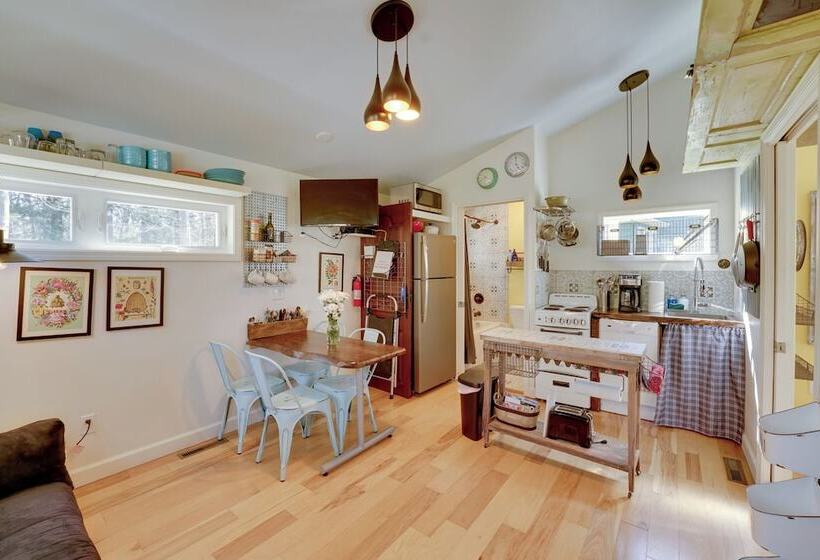 4 Season Gold Coast Cottage, 2 Mi To Winter Sports