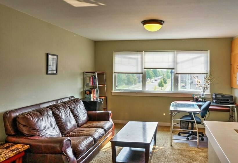 Beautiful Bozeman House  10 Minutes To Downtown!