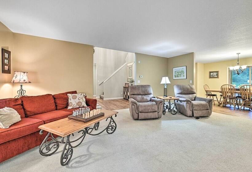 Bellaire Ski Escape ~ 1 Mile To Schuss Mountain!