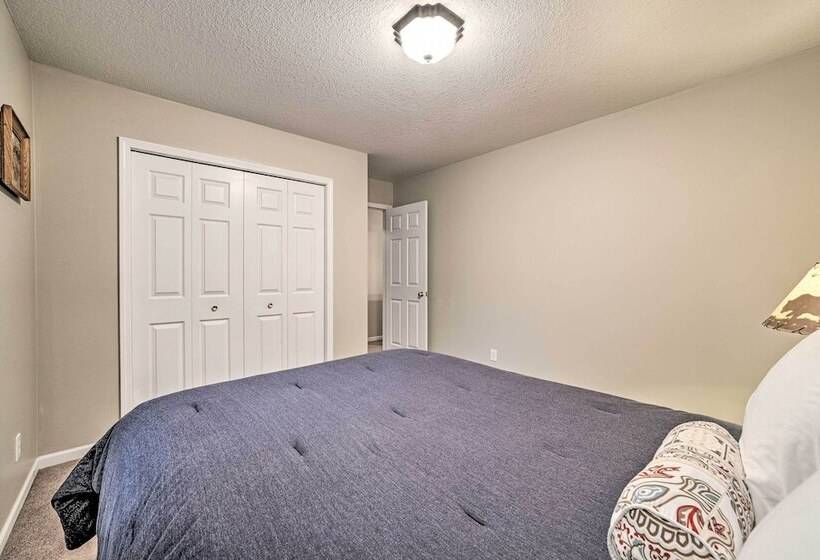 Bellaire Ski Escape ~ 1 Mile To Schuss Mountain!