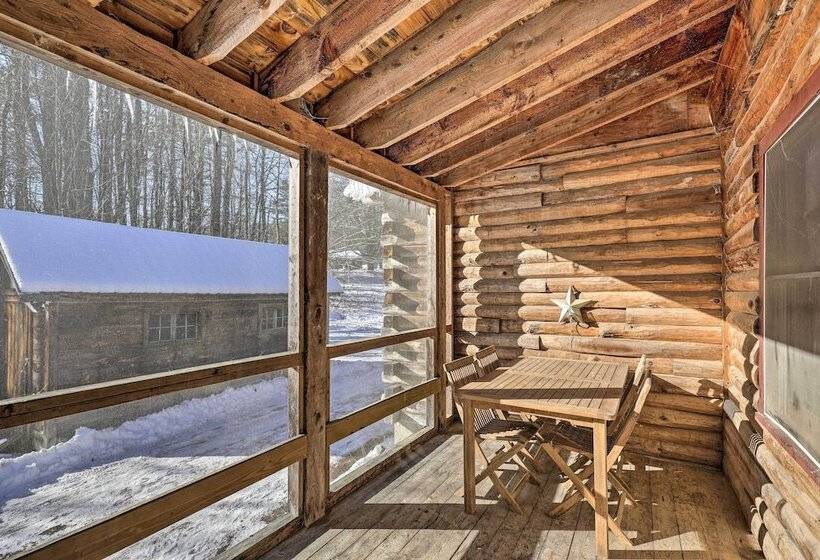 Black Bear Lodge: A Rural White Mtns Retreat