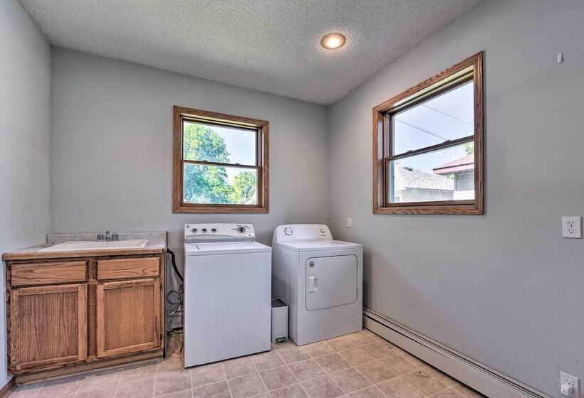 Blue Haven  Watertown Retreat By Crow River!