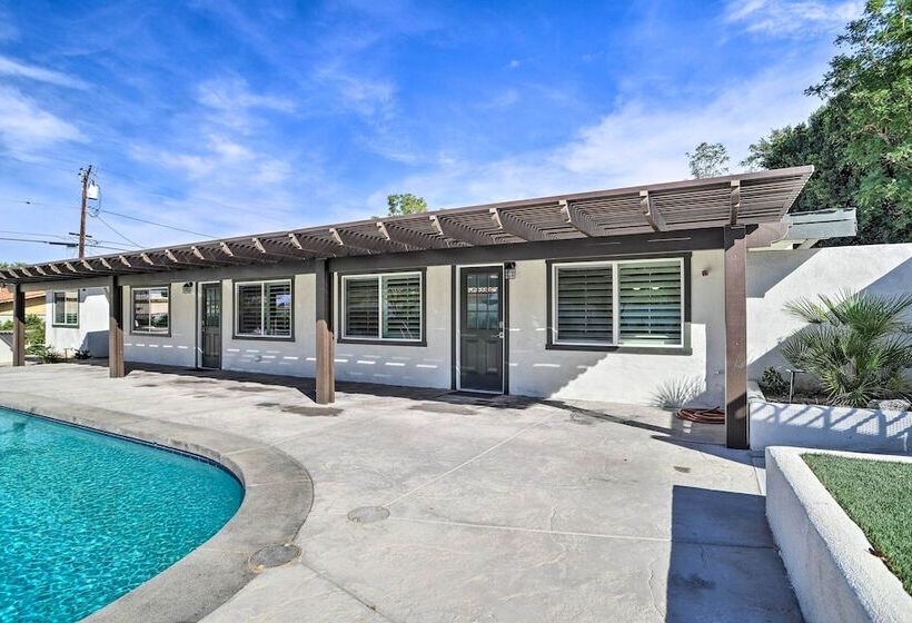 Brilliant Duplex   Walk To Downtown Palm Desert!