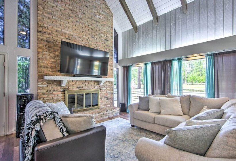 Brookeland Resort Cabin W/ Golf + Lake Access