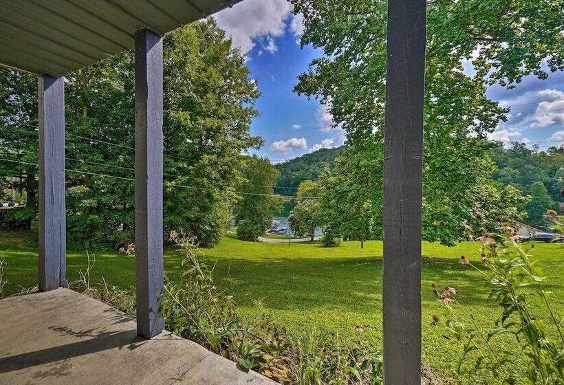 Caryville Home W/ Dock, Steps To Norris Lake!