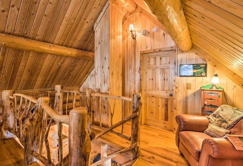 Cozy Glacier Park Log Cabin    Best In The West!