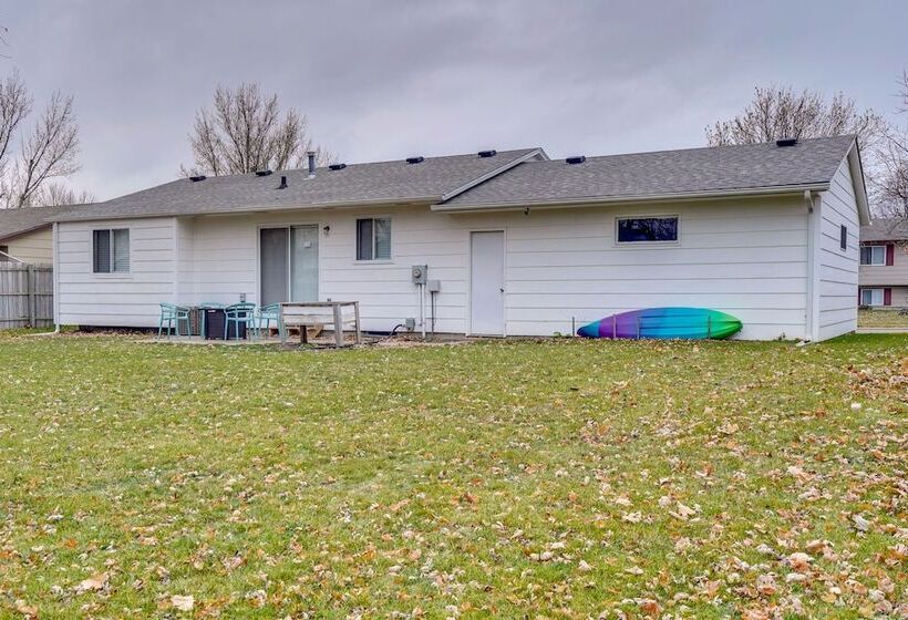 Cozy Sioux Falls Home   7 Mi To Downtown!