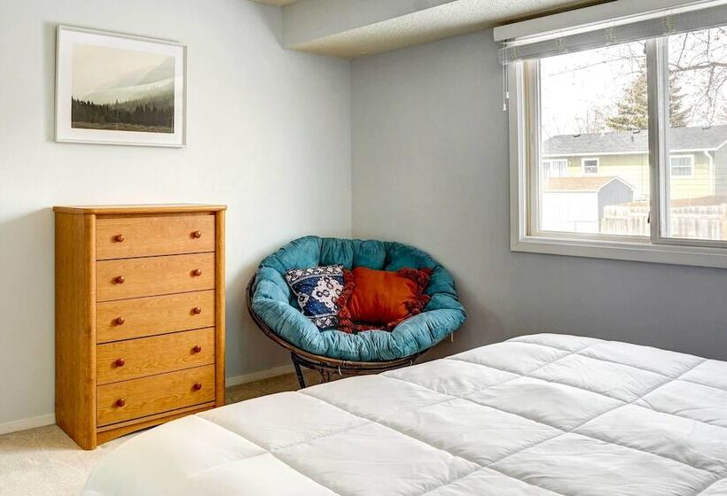 Cozy Sioux Falls Home   7 Mi To Downtown!