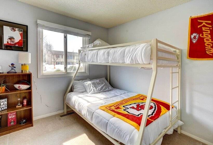 Cozy Sioux Falls Home   7 Mi To Downtown!