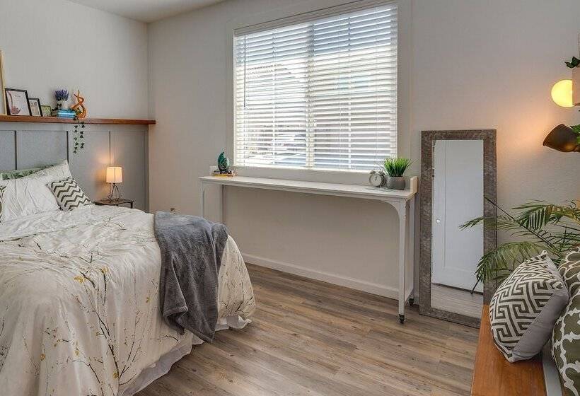 Elk Grove Studio W/ Private Patio: Walk To Casino!