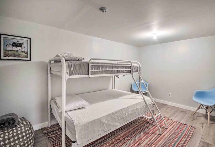 Family Friendly Greenwood Home W/ Lake Access