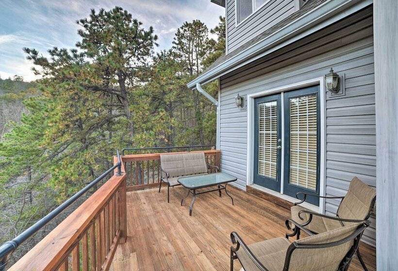 Family Friendly Massanutten Home W/ Slope Views!