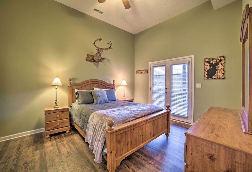 Family Friendly Massanutten Home W/ Slope Views!