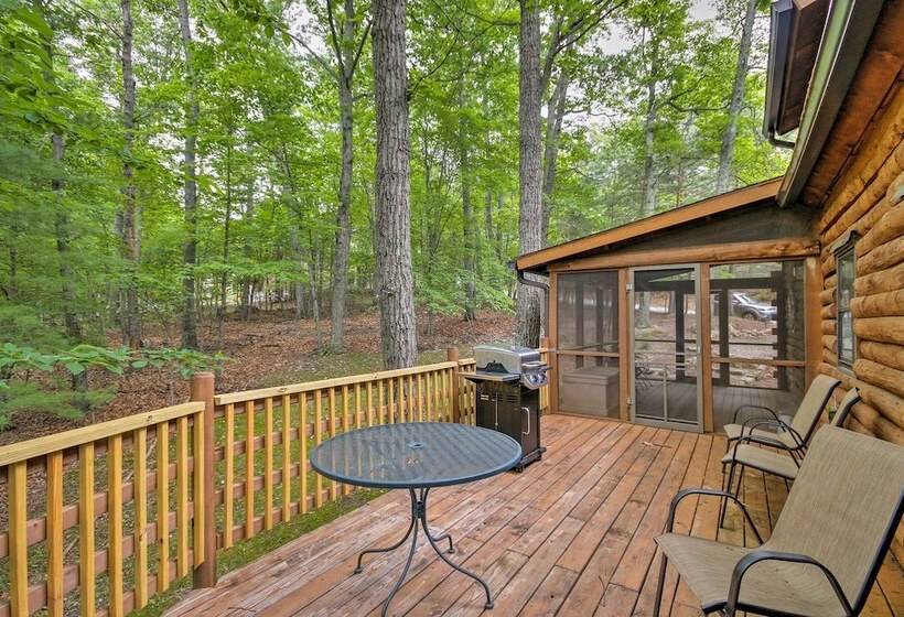 Family Friendly Massanutten Log Home W/ Views!