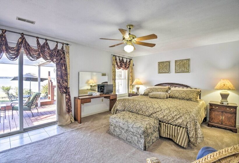 Gloucester Retreat W/ Backyard Oasis & Pier!