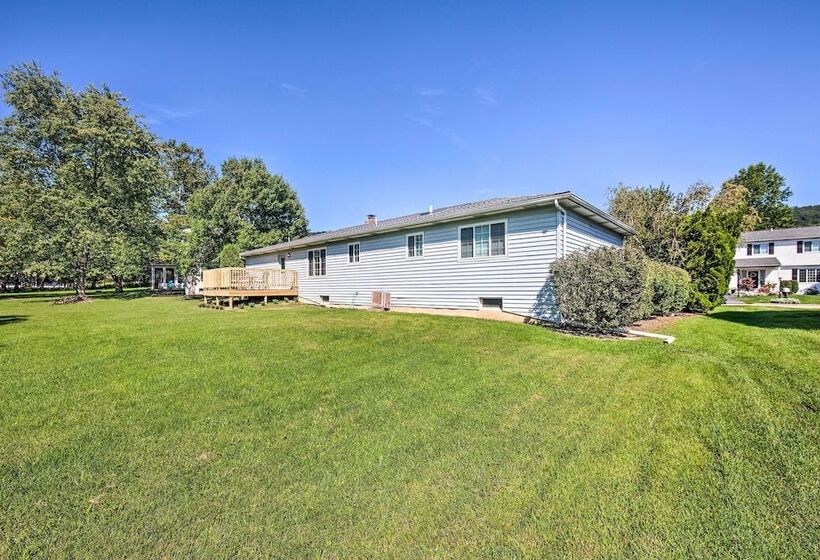 Harrisburg Home W/ Deck: 12 Mi To Hersheypark