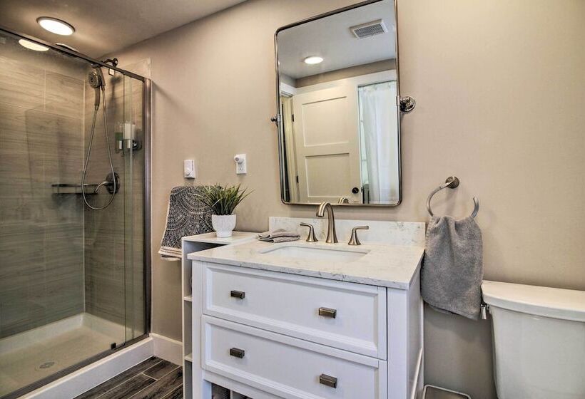 Inviting Vermont Home On Mount Ascutney!