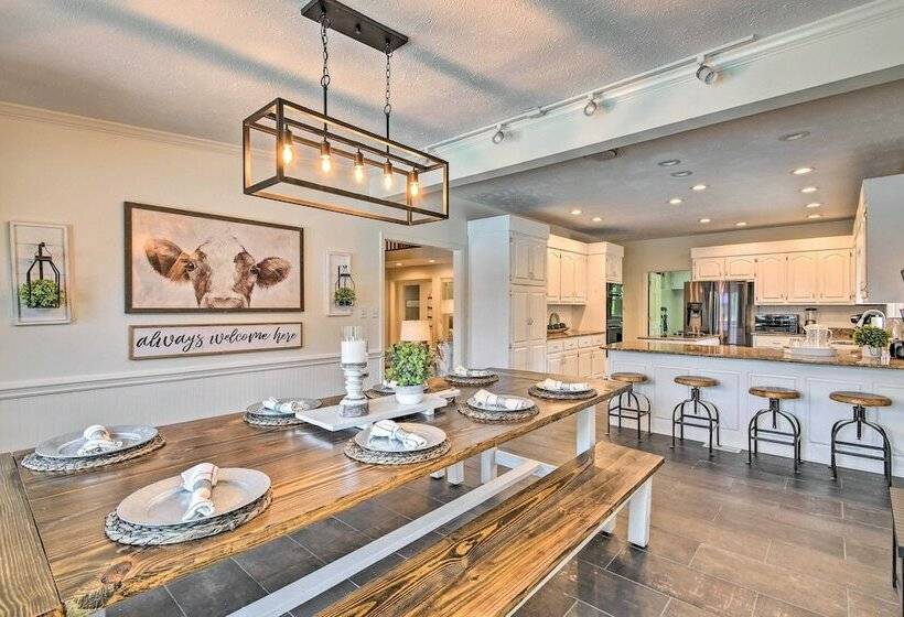 Lakefront Parkton Home: Pool & Fishing Dock!