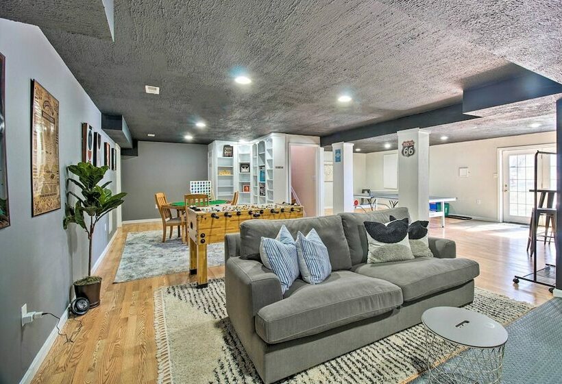 Linden Cabin W/ Hot Tub + Mountain Views!