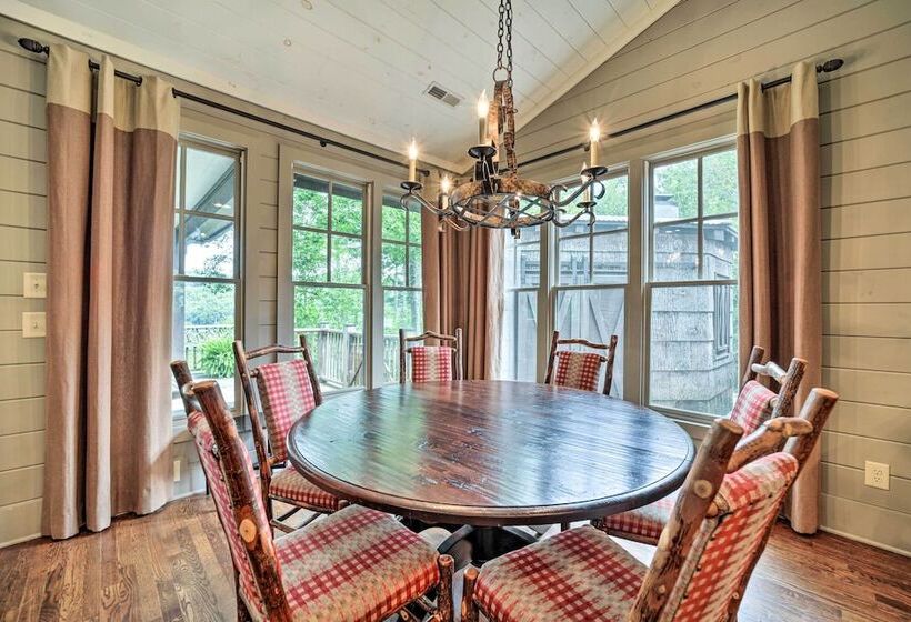 Cashiers Home W/ Outdoor Fireplace & Fire Pit!