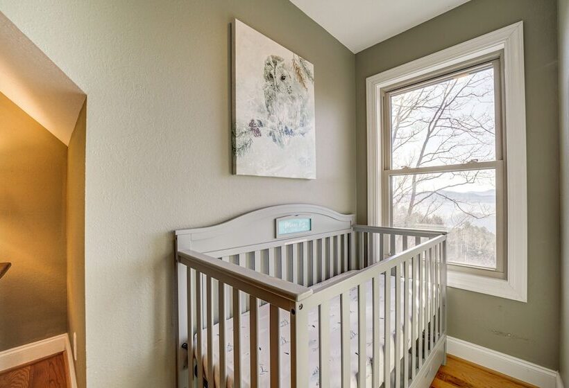Luxurious Waynesville Family Home W/ Gorgeous View
