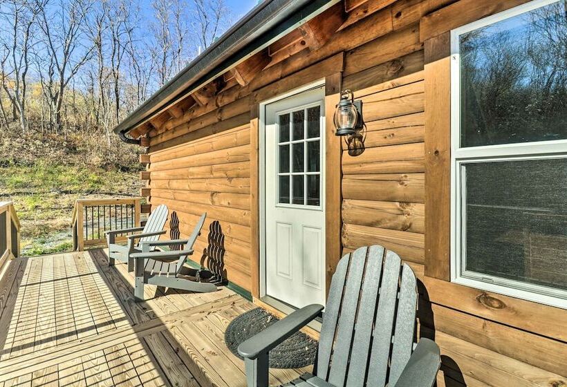 Peaceful Free Union Cabin W/ Deck & Mtn Views