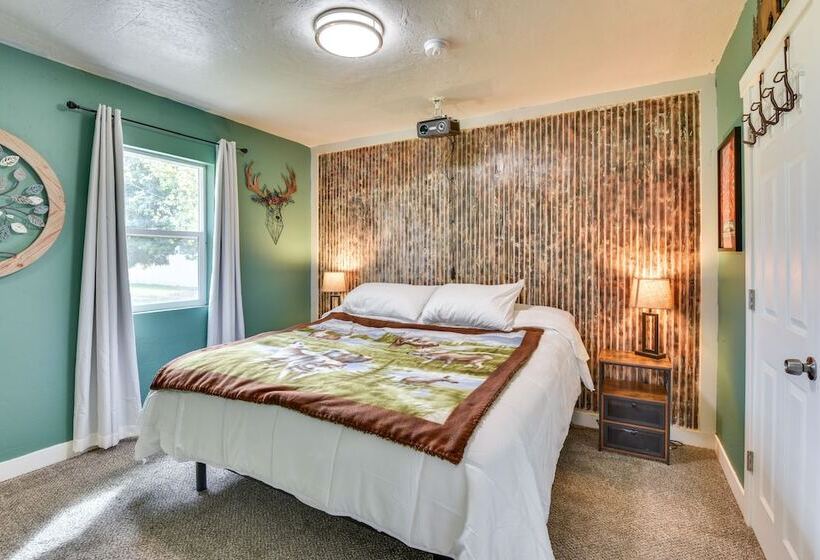 Pet Friendly Clearfield Home Near Hill Afb!