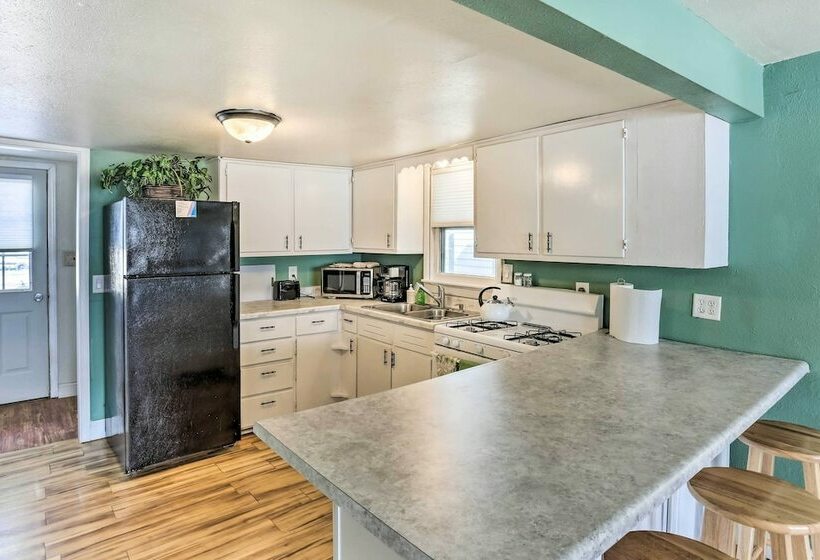 Pet Friendly Pierre Home W/ Central Location!