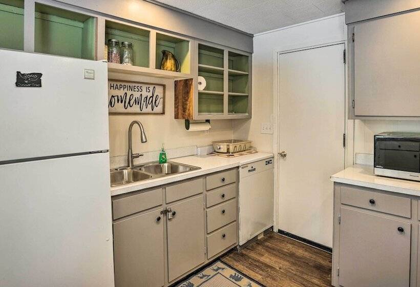 Private La Pine Cabin Rental: 30 Mi To Bend!