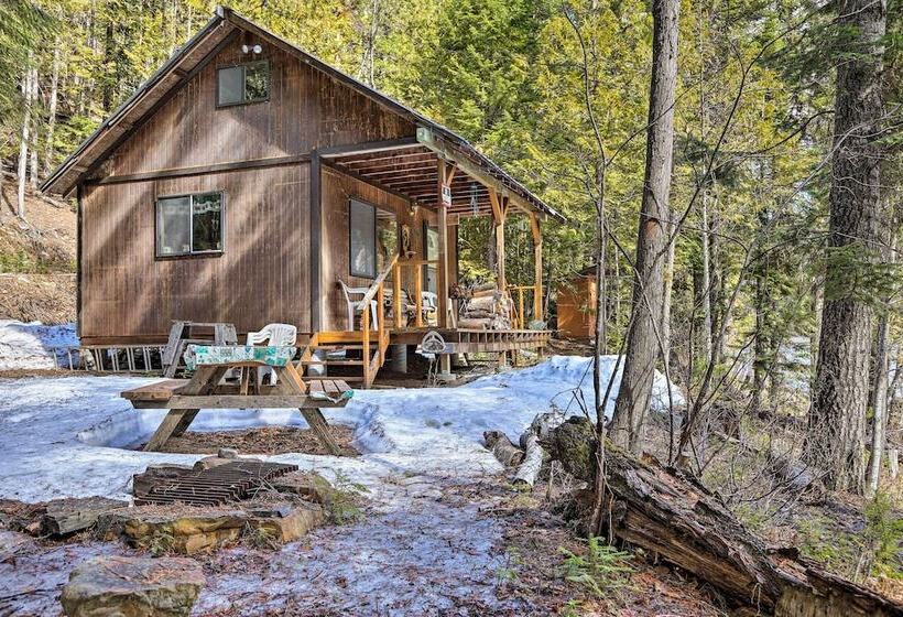 Private  Yaak River Hideaway  W/ Deck & Mtn Views!